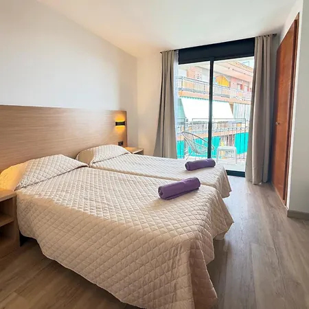 شقة Kuala - Modern With Pool & Parking